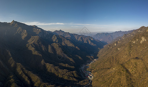 秦岭南北分界线峪口图片