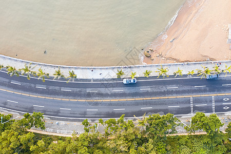 俯视汽车俯瞰广东珠海海边的道路背景