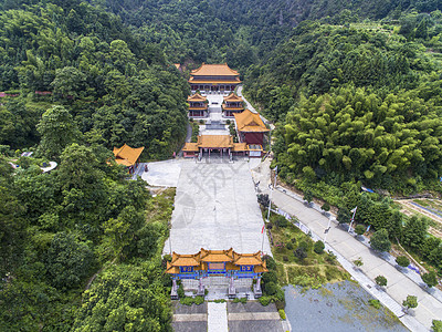 航拍湖南株洲市安仁县城东南凤岗山药王寺图片