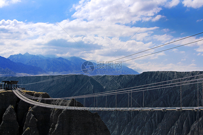 ‘~新疆独山子大峡谷景区吊桥  ~’ 的图片