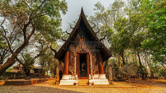 泰国清莱地标黑庙实拍图片