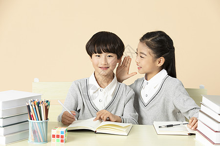 青少年开学上学学习交流图片