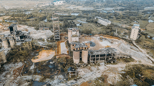 废弃水泥厂化工建材行业废墟航拍图片