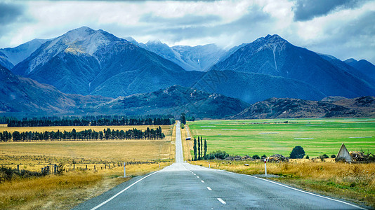 新西兰自驾游南岛风光山川道路图片