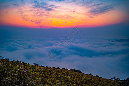 贵州乌蒙山日出云海背景图片