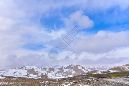 甘肃祁连山雪景图片