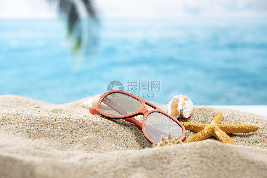 夏日沙滩图片