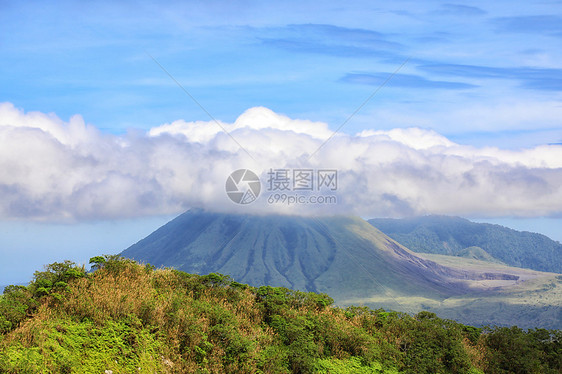 马哈武火山图片