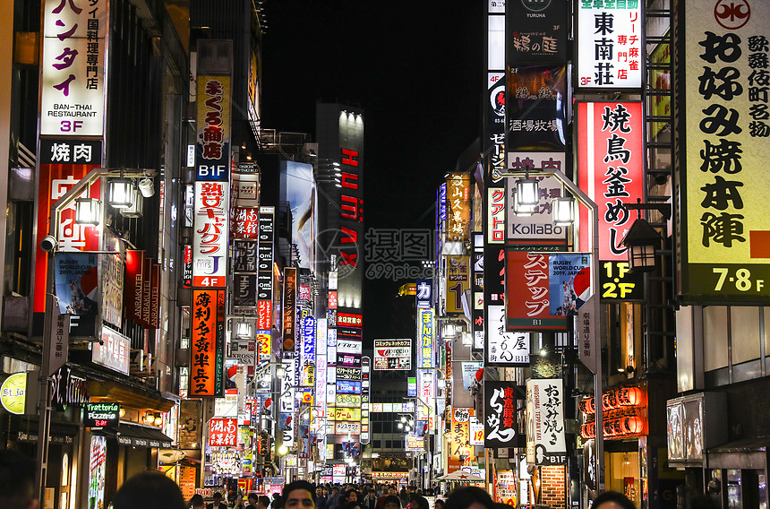 繁华的东京新宿街道夜景高清图片下载 正版图片 摄图网