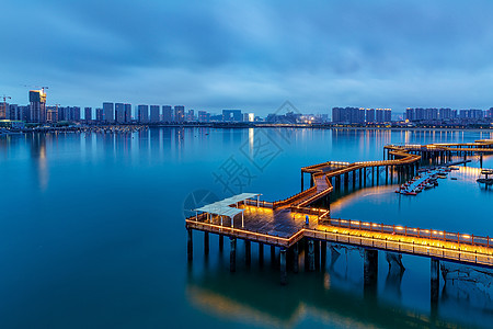 城市空中五缘湾步行道夜色背景