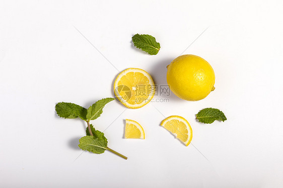 新鲜柠檬切片图片