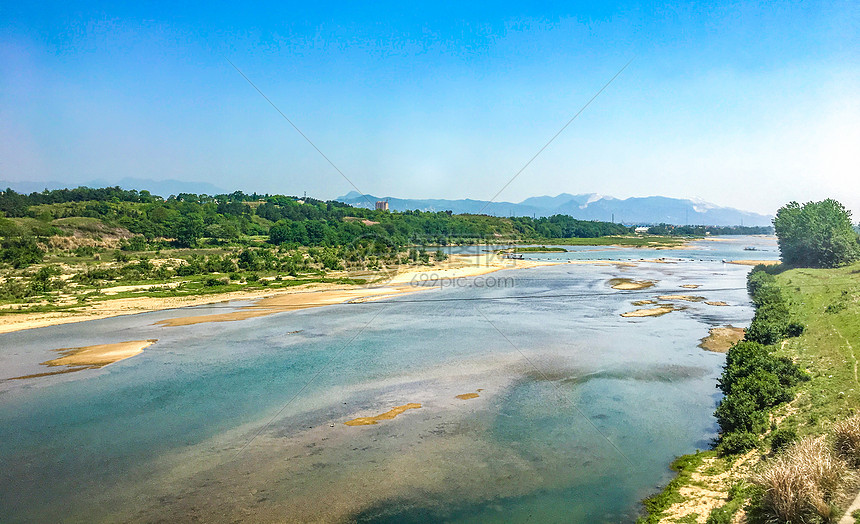 河道干涸图片