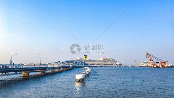 上海吴淞口国际邮轮港码头图片