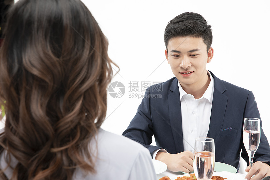 青年男女相亲约会图片