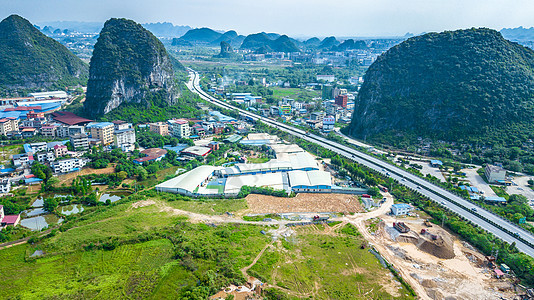 山间的高速公路风景高速背景图片