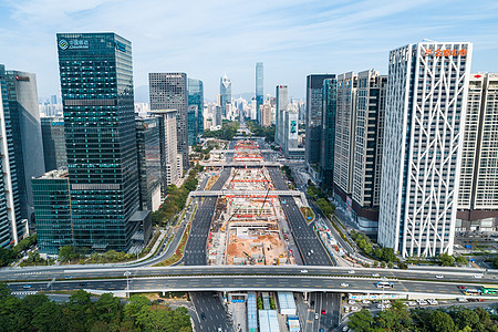 深圳福田区深南大道地铁施工图片