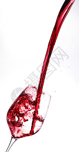 葡萄酒倒入红酒杯图片