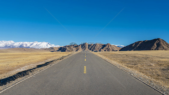 旅行笔直的道路公路马路图片