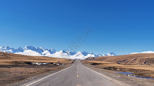 旅行笔直的道路公路马路图片