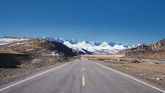 旅行笔直的道路公路马路背景图片