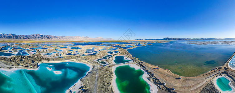 青海地图青海大柴旦镇翡翠湖航拍全景背景