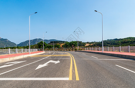 空旷的道路图片