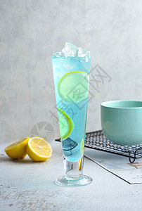 夏季薄荷柠檬气泡水饮品 背景图片