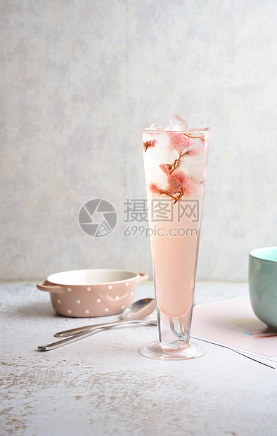 夏季水蜜桃气泡水饮品 图片