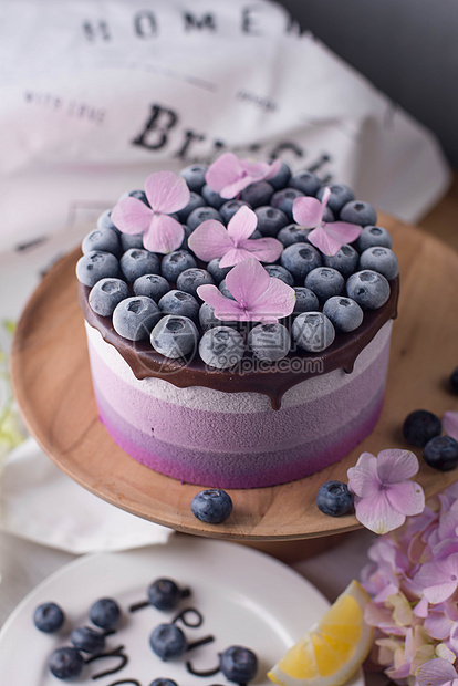 蓝莓蛋糕甜品图片