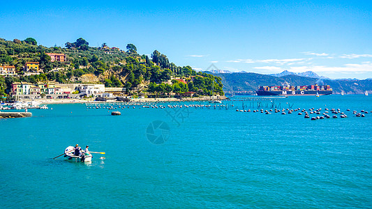 滨海小镇欧洲海滨小镇码头背景