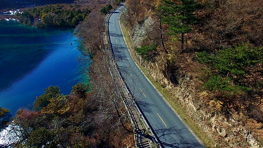 九寨沟路上的风景高清图片