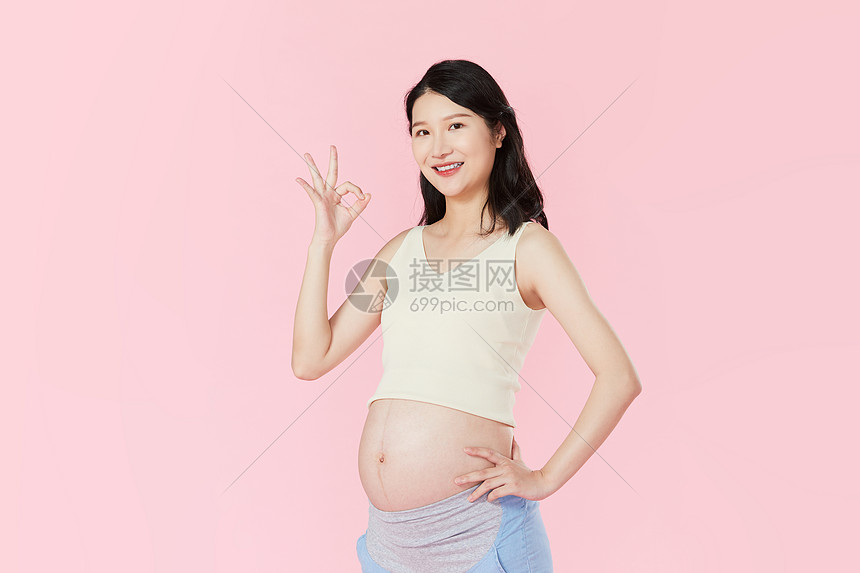 孕妇加油动作图片