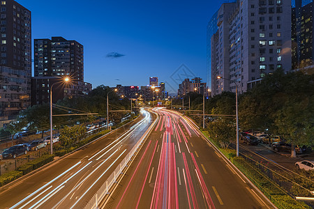 夜景北京安定门外大街交通背景图片