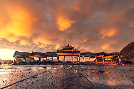 贵州平坝小河湾风景区火烧云图片