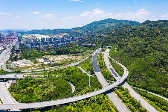 航拍道路枢纽带图片