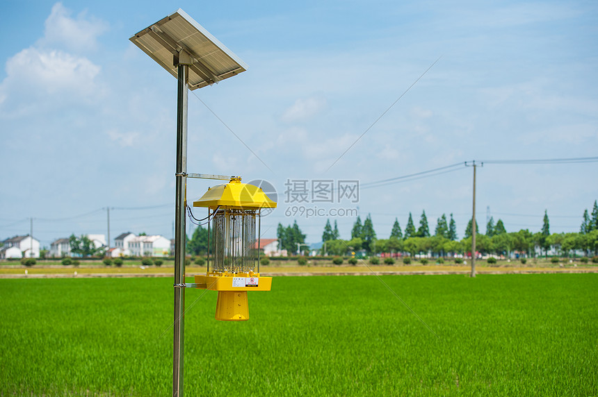 太阳能农田防虫设备图片