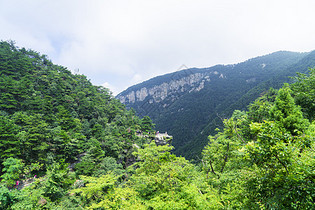 九江庐山狮子口悬崖图片