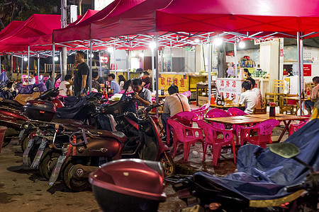 夜市地摊饮食图片