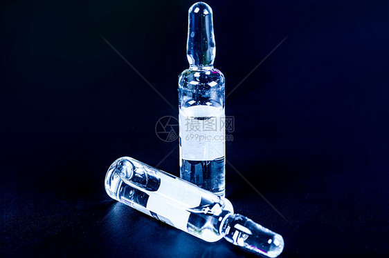 注射药物瓶育苗图片