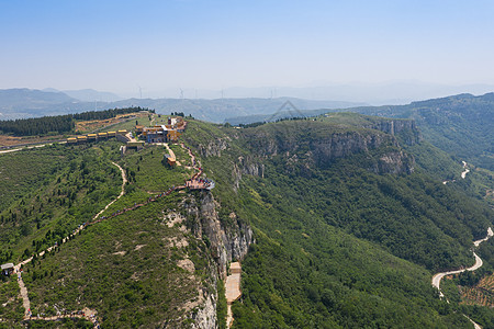 夏季山顶公园风光图片