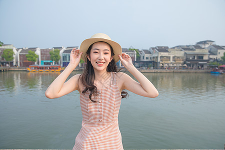 上海枫泾古镇夏日清纯美女古镇旅游背景