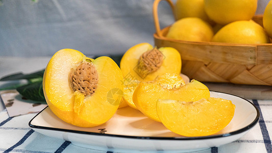 黄油桃图片