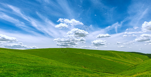 透彻的蓝天内蒙古大草原景观背景