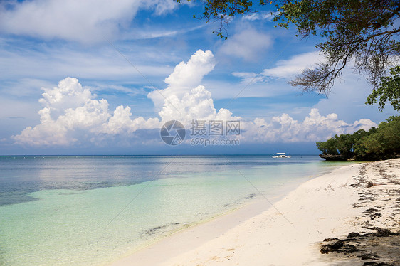 菲律宾无人沙滩图片