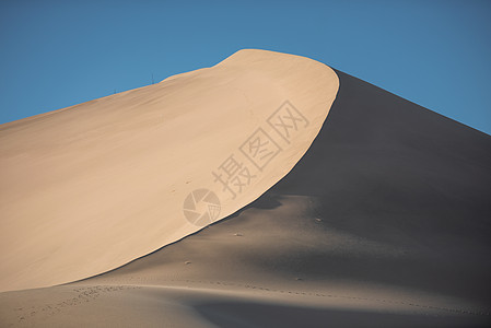 敦煌鸣沙山沙漠图片