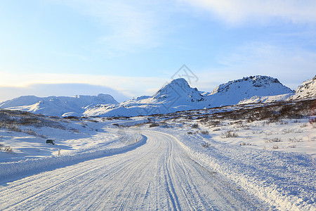 冰岛北部Grafningsvegur Efri公路雪景图片