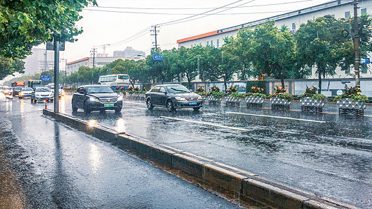 上海暴雨天气城市雨高清图片