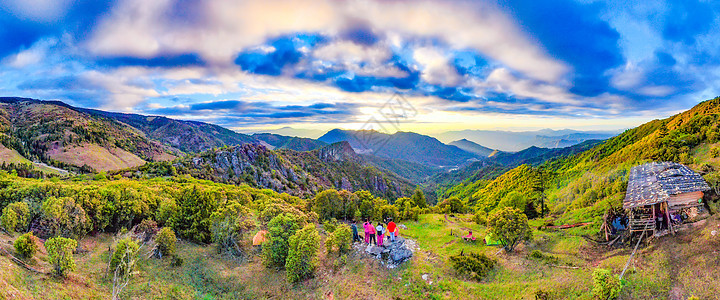 登山徒步旅游背景图片