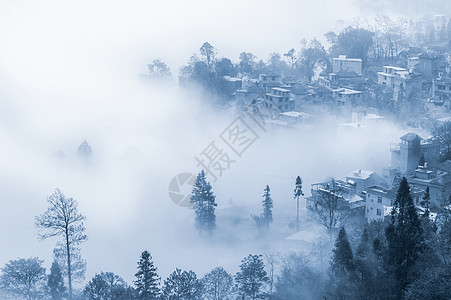 婺源晨雾美景图片