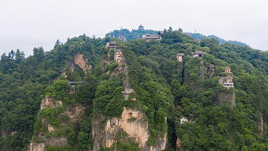 航拍夏季甘肃平凉崆峒山图片